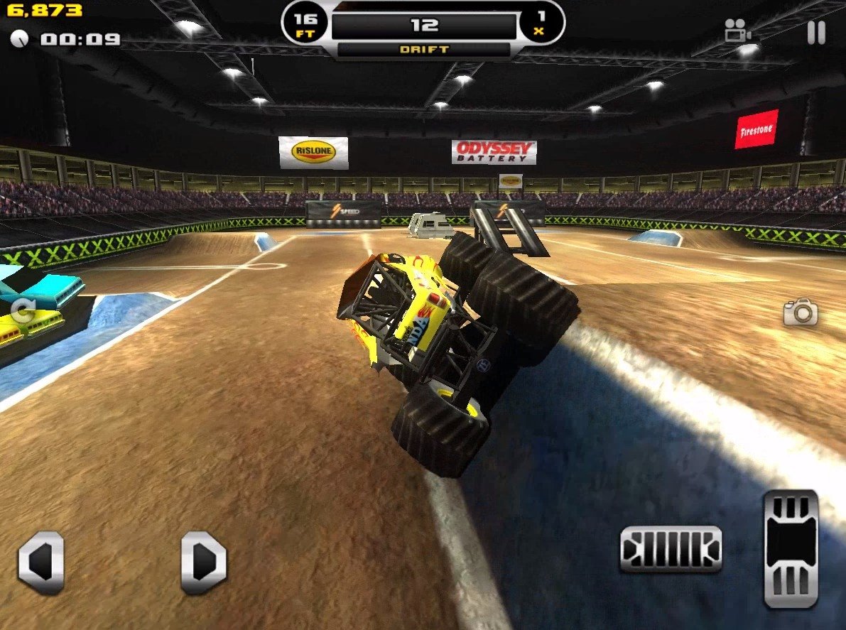 Monster Truck Destruction