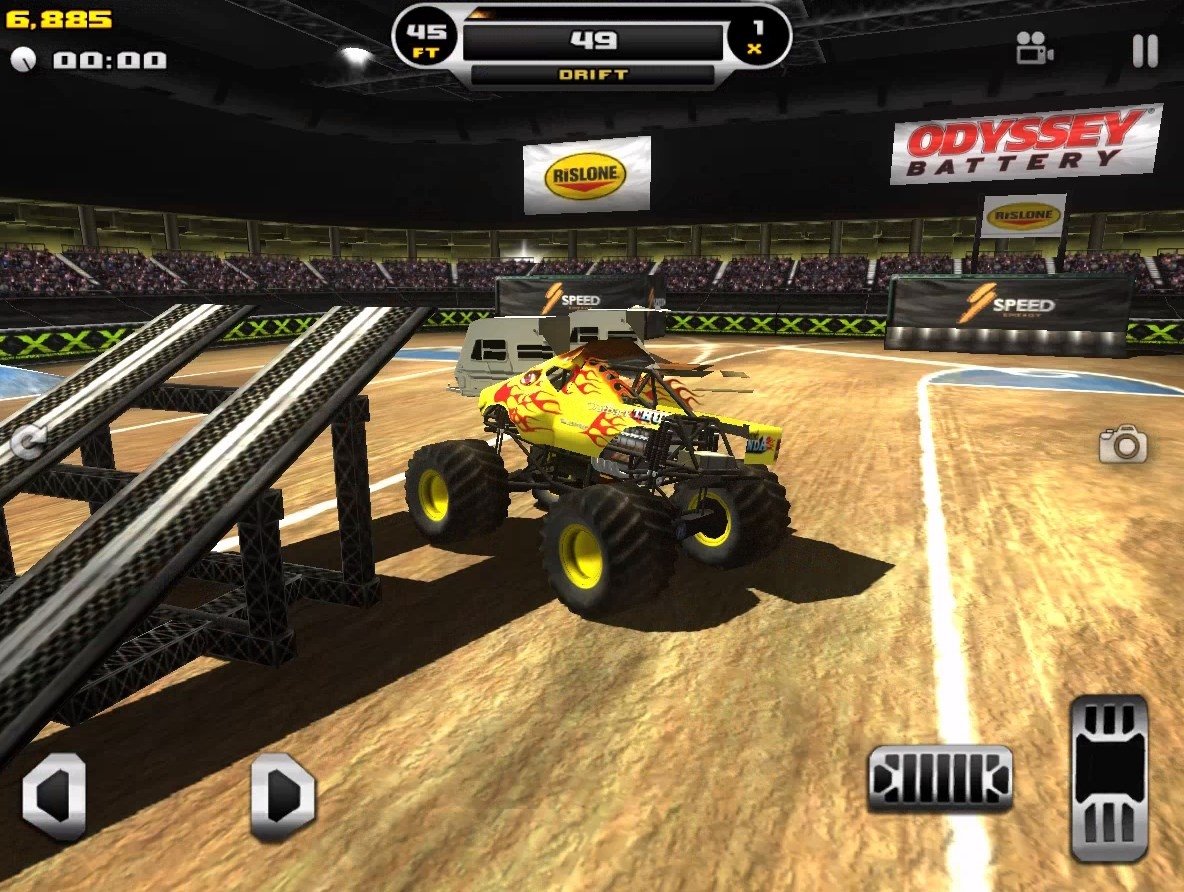 Monster Truck Destruction